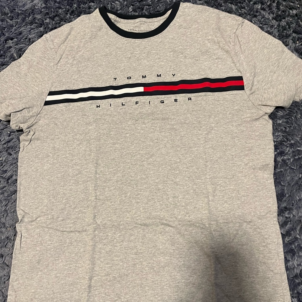 Grey Shortsleeved Tommy Hilfiger t shirt